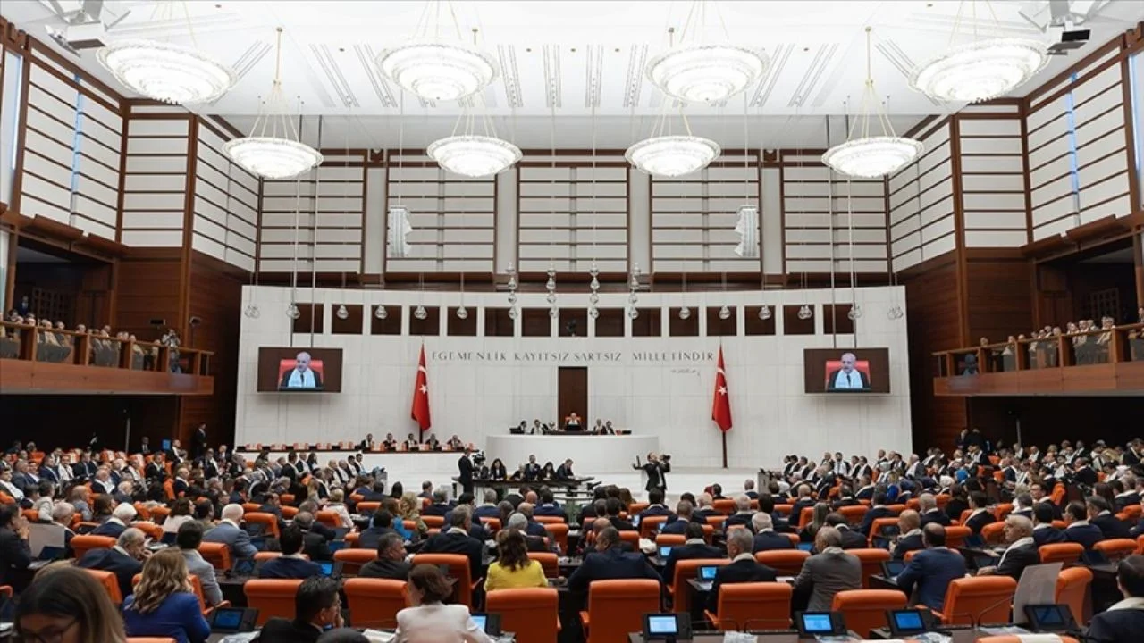 Meclis'te 'Kürt illeri' tartışması