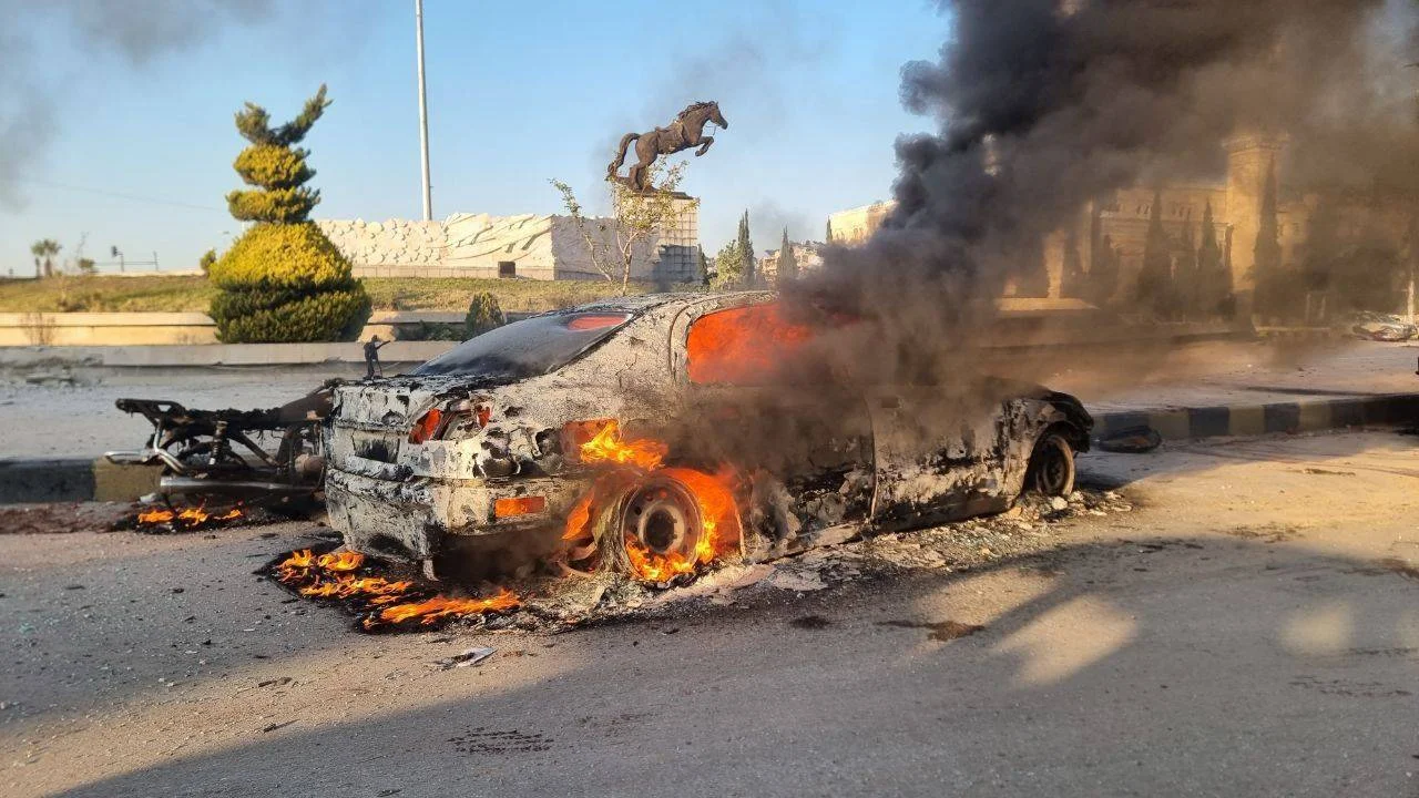 Ruslar muhalifleri bombalıyor! Askeri havaalanı SMO kontrolünde