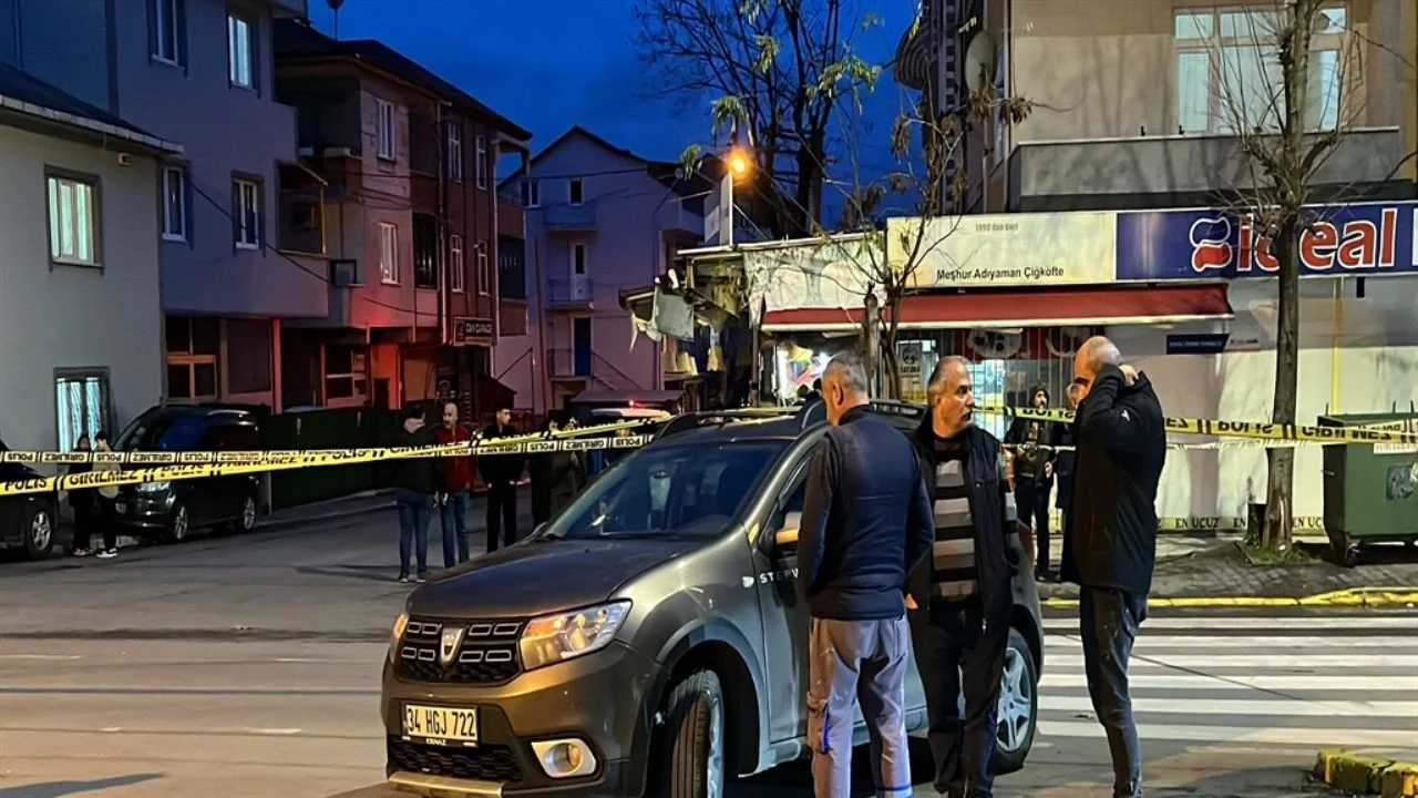 Yol verme kavgasında silahlı çatışma: 1'i kadın 2 yaralı