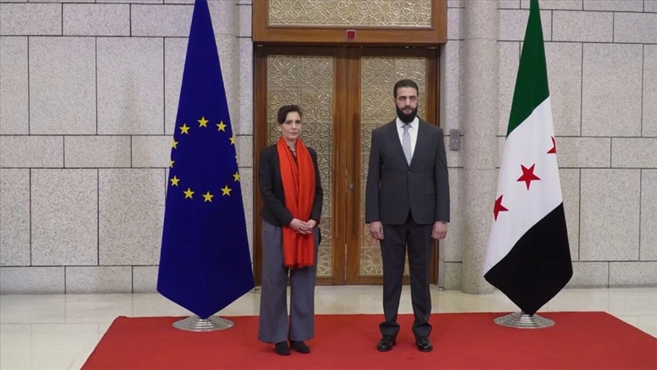 AB yetkilisi Lahbib, Emevi Meydanı'nda anons çekti