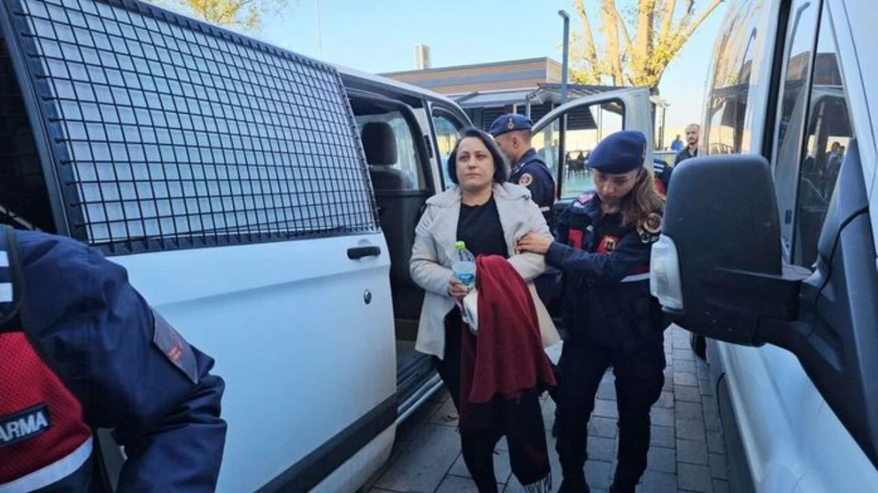Cinayet davasında tanıktan sanığa evlilik teklifi