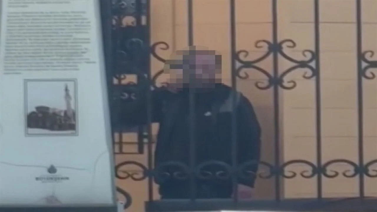 Fatih'teki camide bıçaklı saldırı