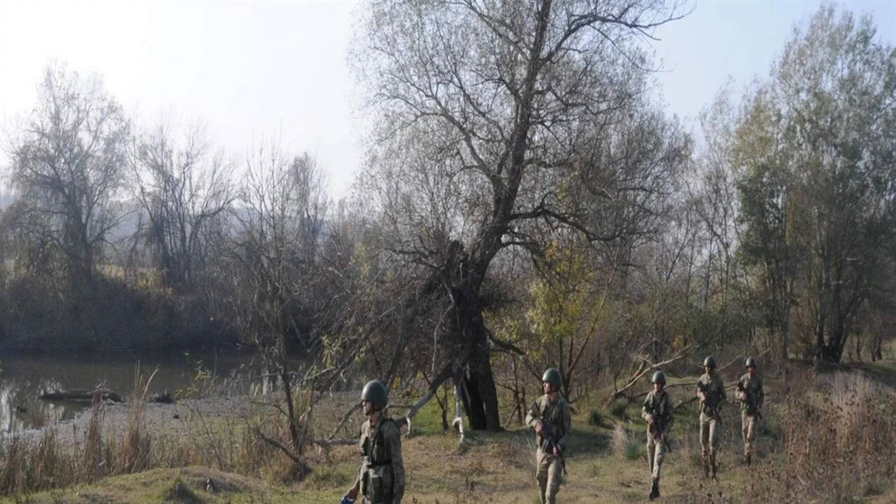 FETÖ'cü eski hakim ve savcı Yunanistan sınırında yakalandı