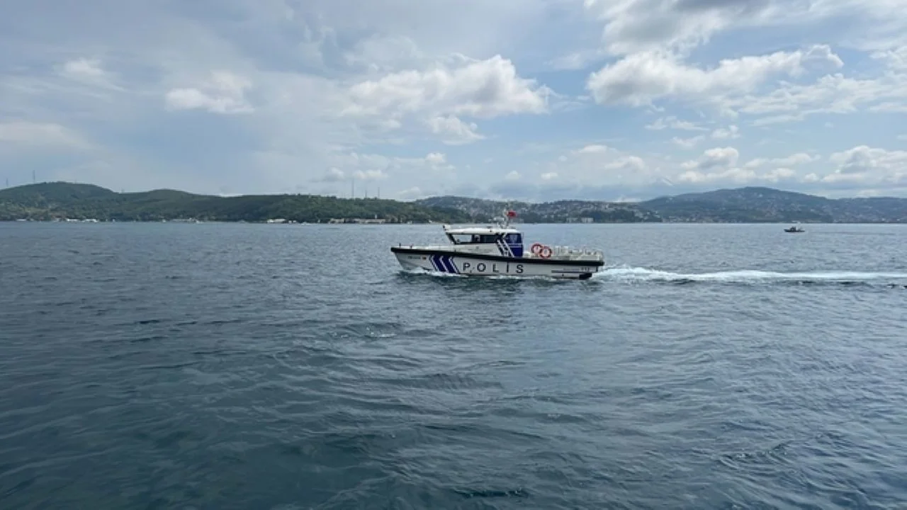 İstanbul Boğazı'nda kayıp kardeşler için zamanla yarış