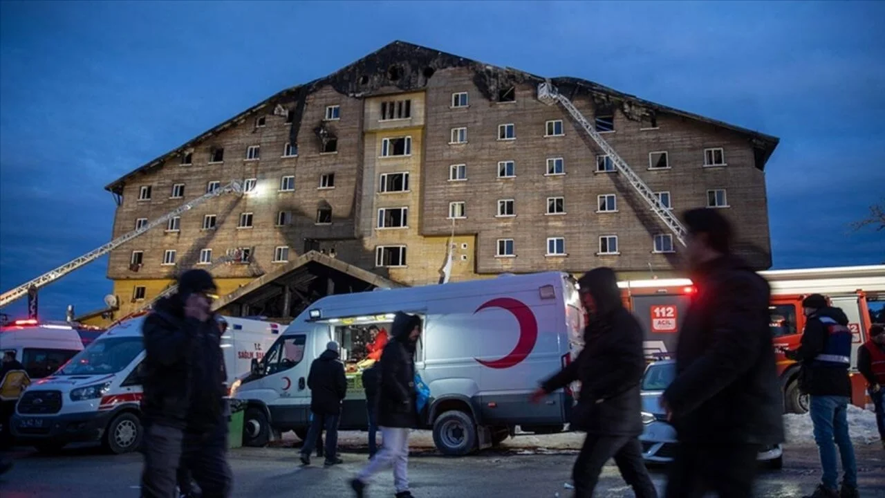 Otel yangınında yaralananlardan 46'sı taburcu edildi
