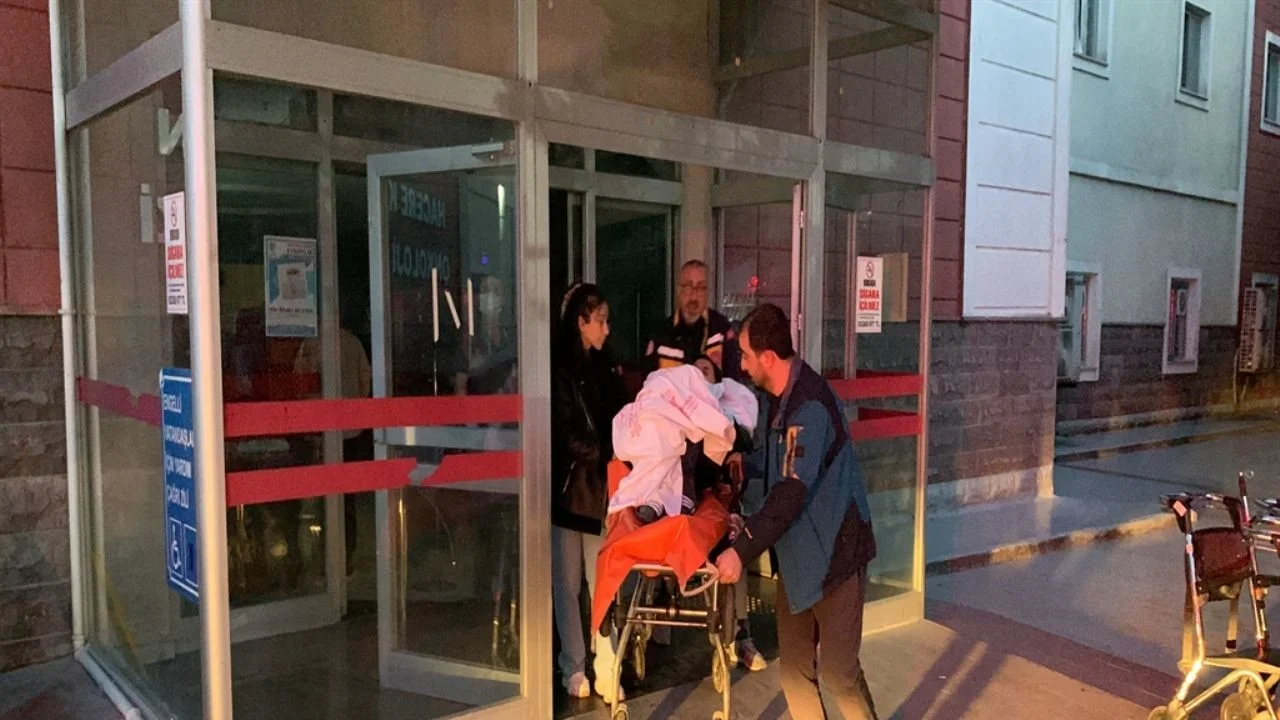 Rize'de hastane yangını; 18 hasta tahliye edildi