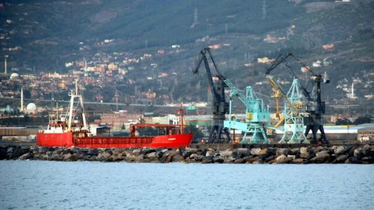 Suriye Rus şirketin anlaşmasını ipal etti