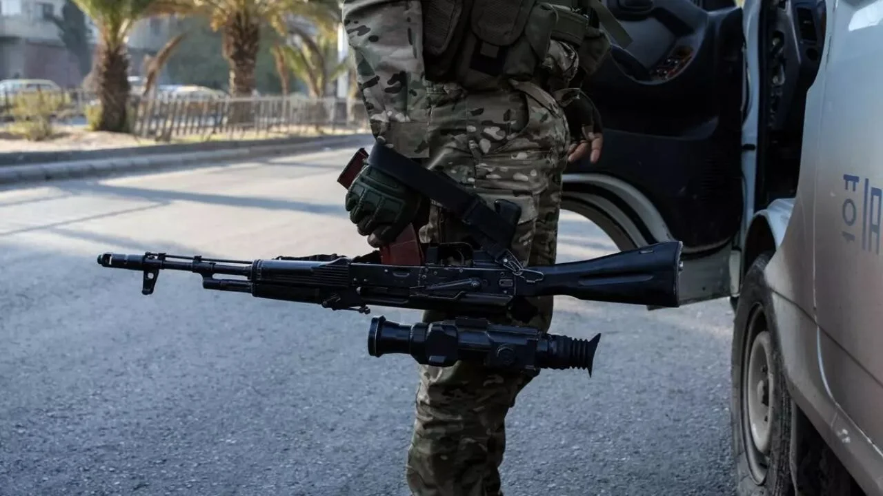 Suriye sınırında kaçak silah operasyonu