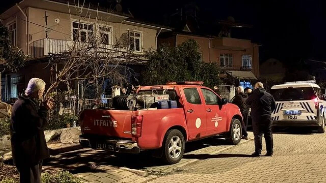 Üsküdar'da çıkan yangın iki can aldı