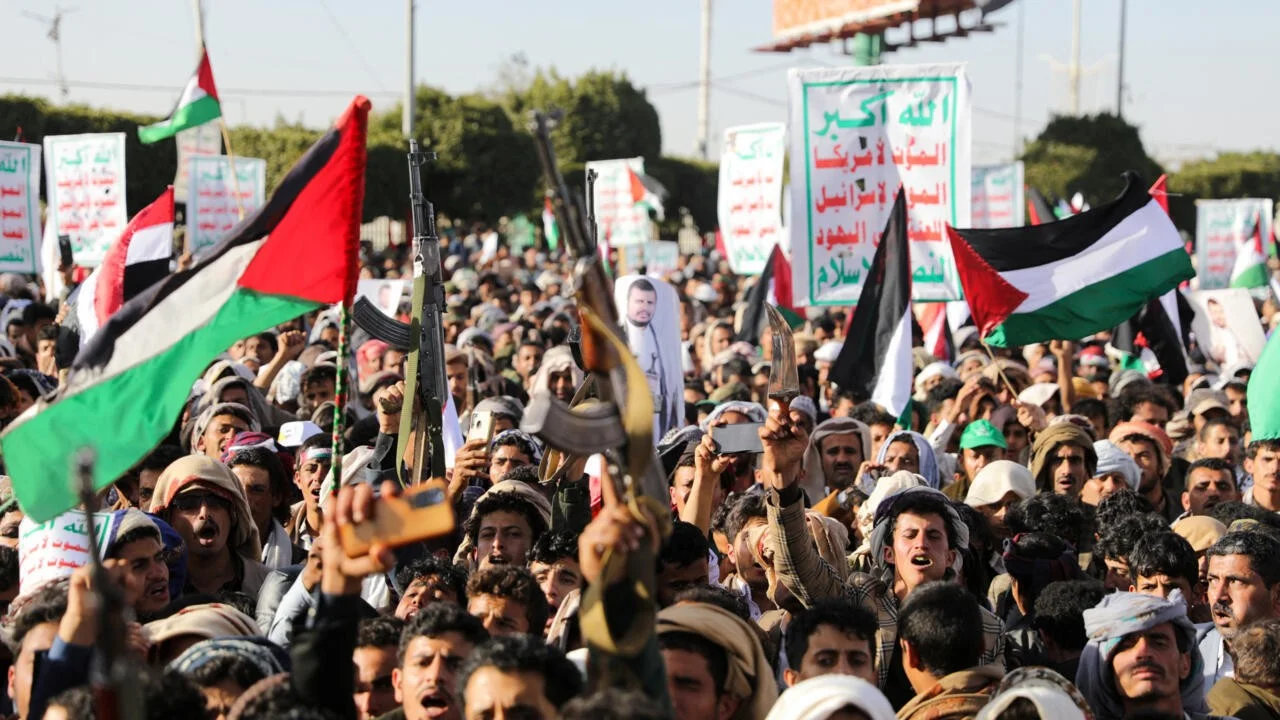 Yemen'de protesto: 'Biz sığınaklara kaçanlar değiliz'