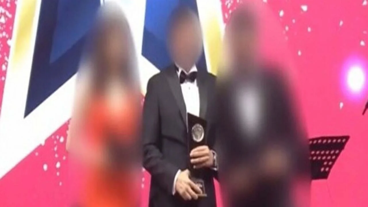 'Yılın iş adamı' oyununda 5 tutuklama