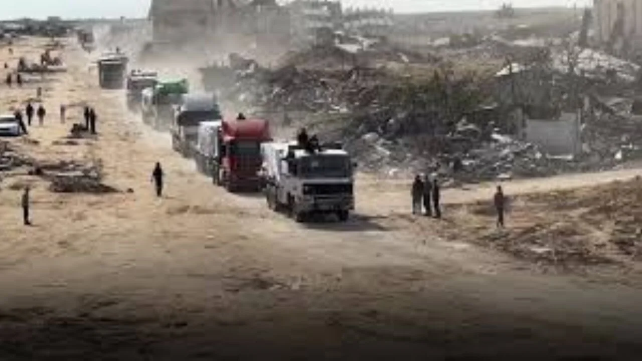 Ateşkesin ardından yardım tırlarının Gazze'ye girişi devam ediyor
