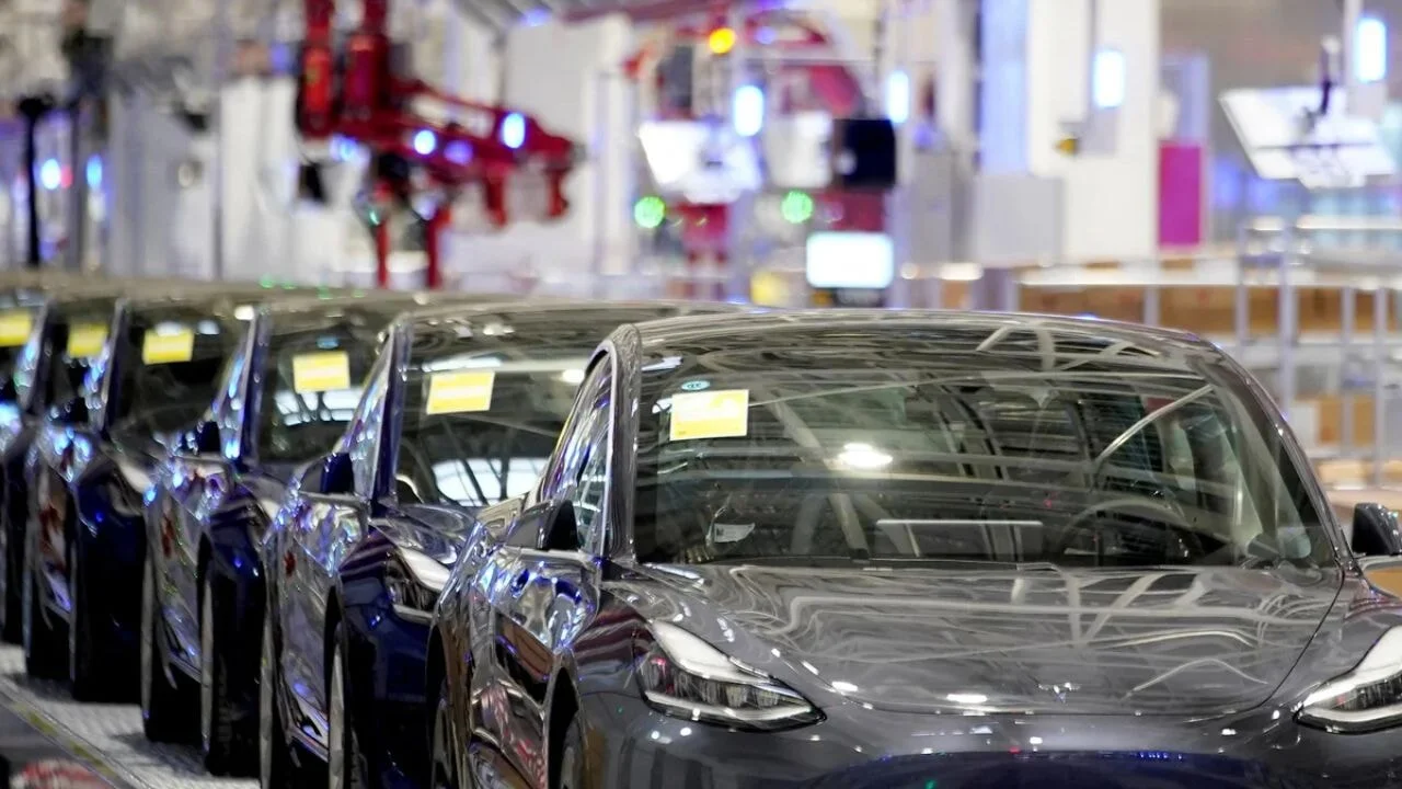 Avrupa'da Tesla boykotu! Satışlar dibe vurdu...