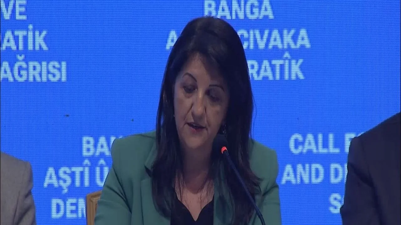 Canlı yayında çağrı: Tüm gruplar silah bırakmalı ve PKK kendini feshetmelidir