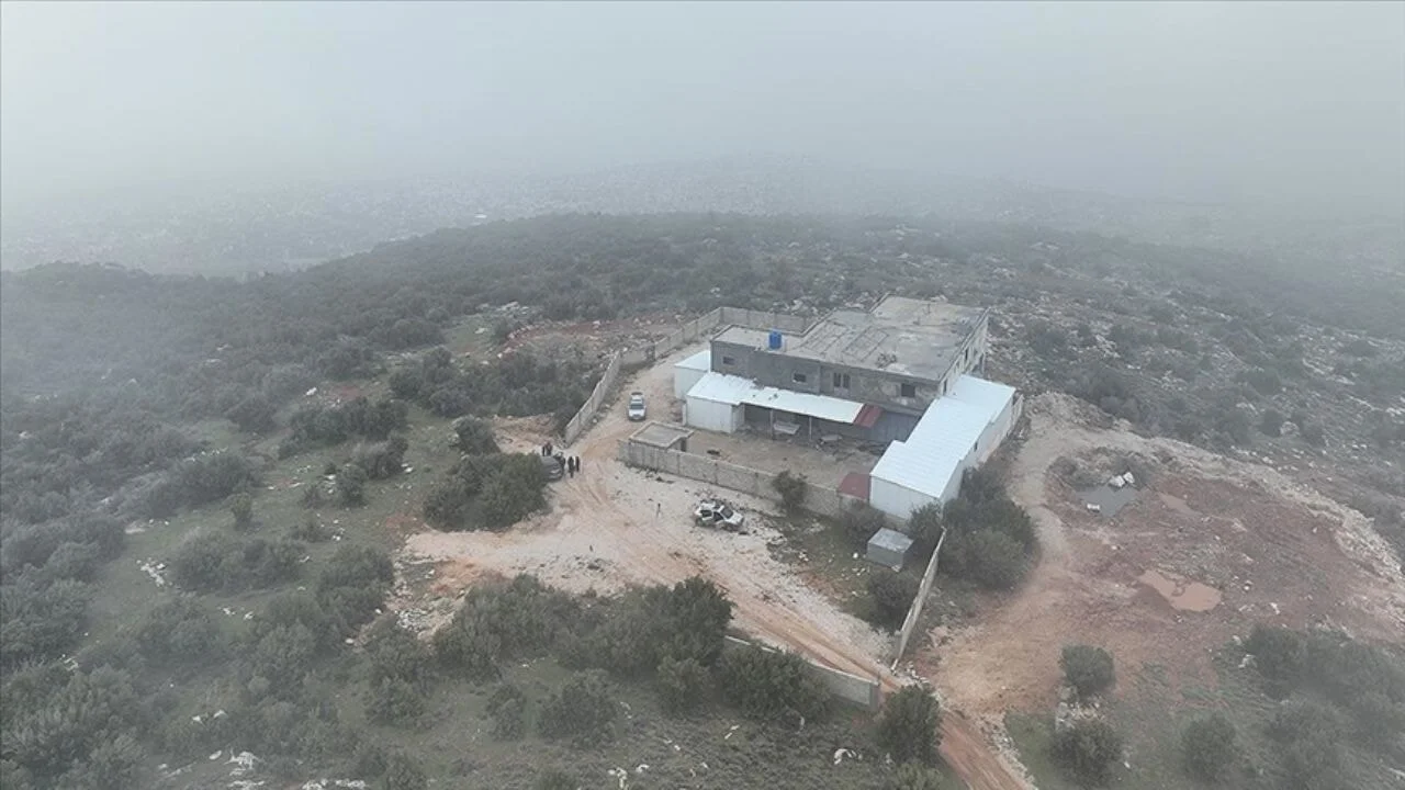 Esed rejiminin kirli oyunu! Sahte döviz üreten tesis yapmış