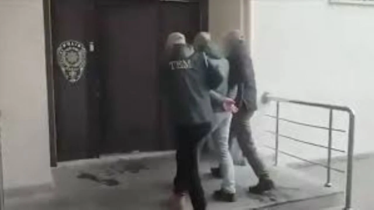 FETÖ'ye yönelik 'Kıskaç-39' operasyonlarında 103 zanlı yakalandı