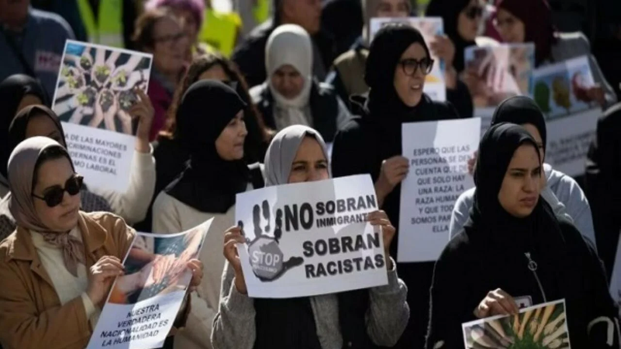 İspanya'da Müslüman kadınlara yönelik nefret söylemi tırmanıyor!