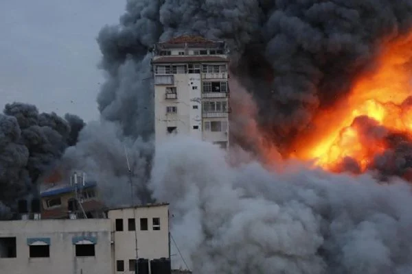 İsrail Batı Şeria'da evleri havaya uçuruyor! Hamas'tan 'soykırım' açıklaması