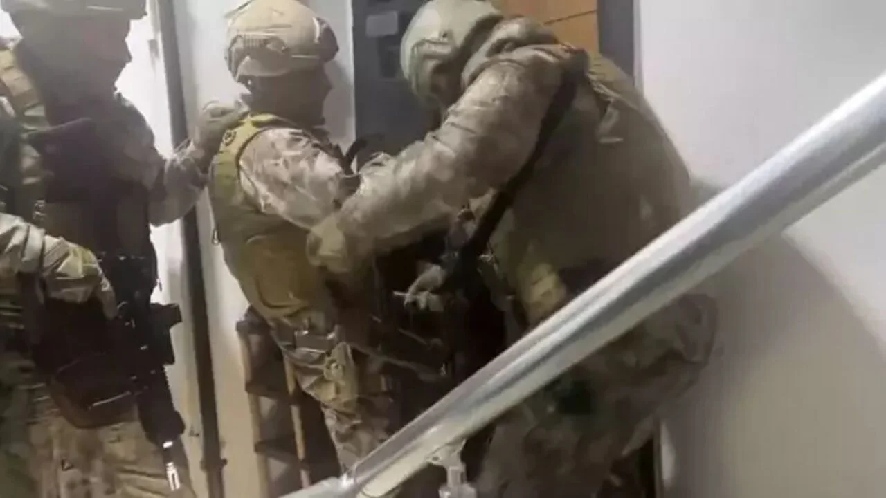 İstanbul'da DEAŞ'a büyük operasyon: 68 adrese baskın