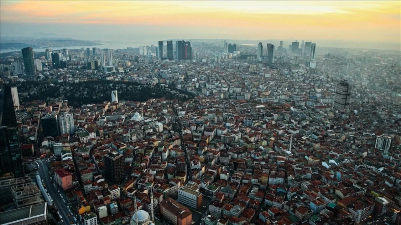 İstanbul'un nüfusu 131 ülkeden daha fazla