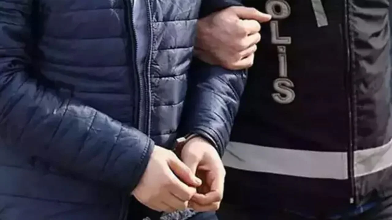 Kartal ve Ataşehir'de büyük gözaltı: 9 Belediyeye terör soruşturması