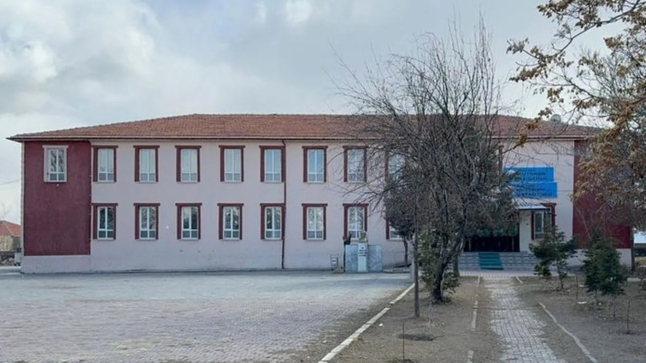 Konya'da şok olay! Öğretmene silahlı saldırı