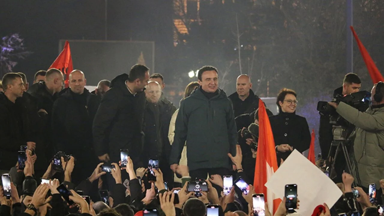 Kosova'daki genel seçimde kazanan Kurti oldu