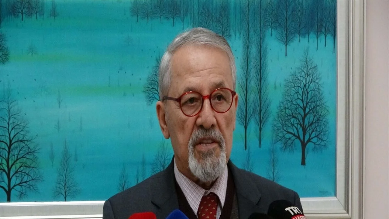 Naci Görür'den devam eden Ege depremleriyle ilgili açıklama