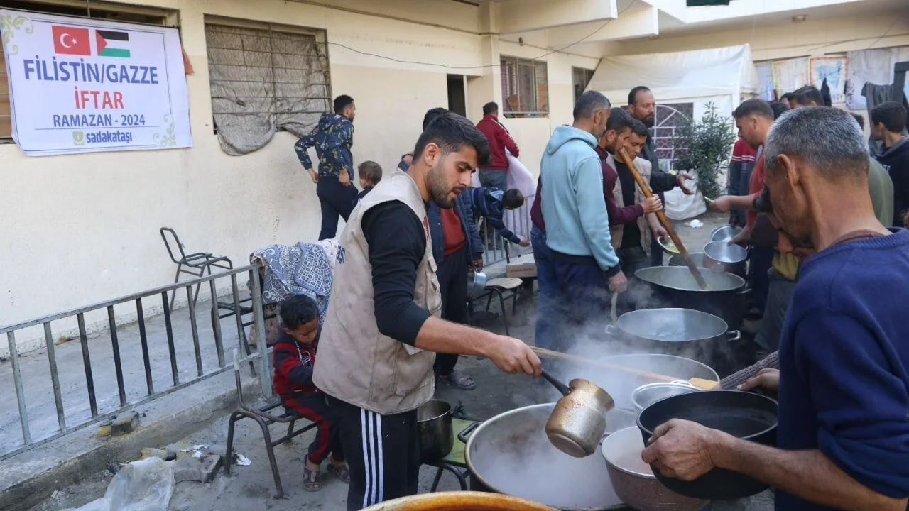 Sadakataşı 30 ülkeye Ramazan yardımı ulaştıracak
