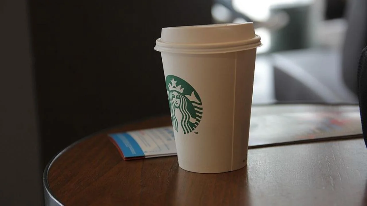 Starbucks, en az 1000 kişiyi işten çıkaracak
