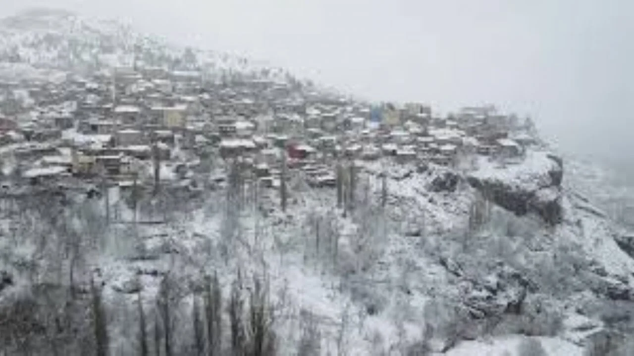 Taşkent'in karlı manzarası dron ile görüntülendi