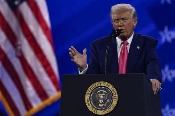 Trump: Bizden nefret eden ülkelere milyarlarca dolar sağlıyoruz