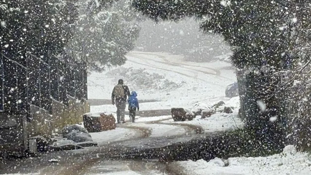 Yarın okullar tatil mi? Hangi illerde okullar tatil? 19 Şubat kar tatili olan iller