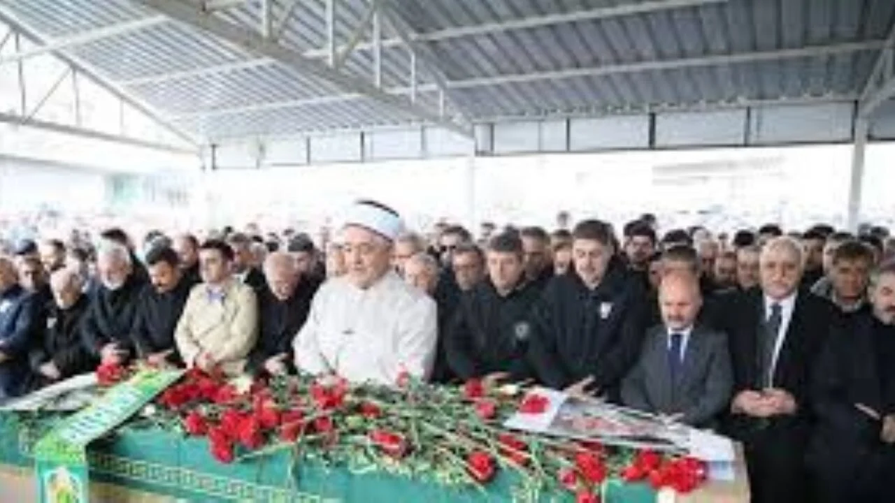 Yaşamını yitiren 'Kahtalı Mıçe' memleketi Adıyaman'da son yolculuğuna uğurlandı