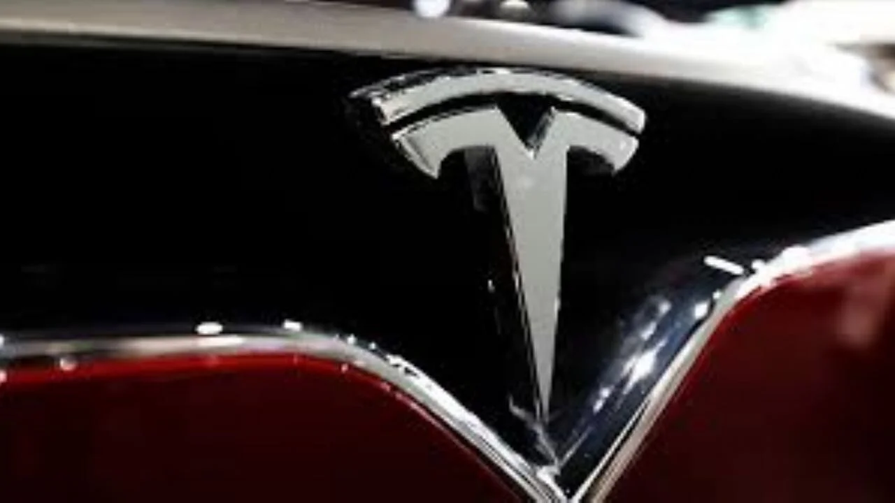 Amerika'da Tesla model araçlar neden yakılıyor?