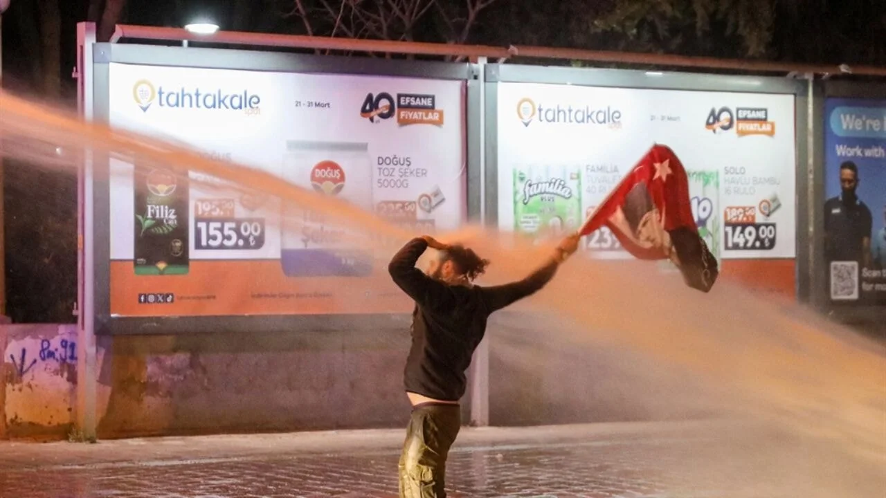 Ankara'da gösteri ve eylem yasağı uzatıldı
