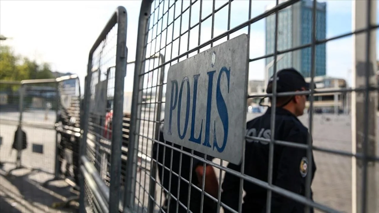 Ankara ve İzmir'de toplantı, gösteri ve yürüyüş yasağı