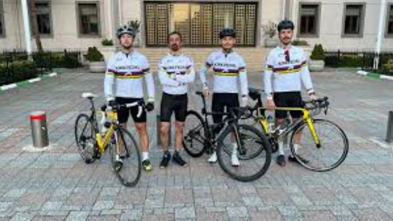 Bisikletçiler şehitler anısına Çanakkale'ye pedal çevirdi