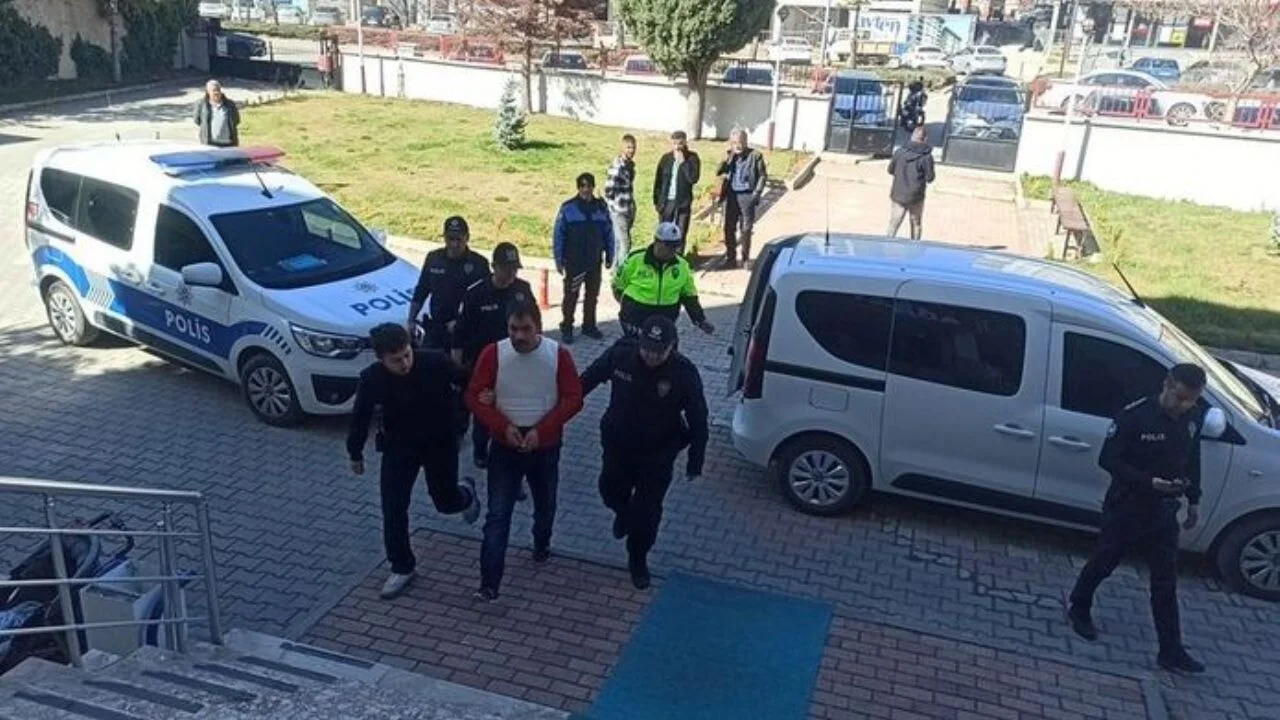 Çamurlu ayakkabılar, iki hayatı yok etti
