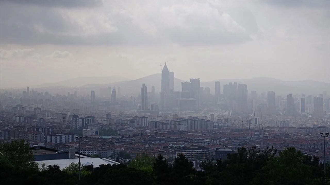 Çöl Tozu İstanbul'u etkisi altına alıyor: Ne yapmalıyız?