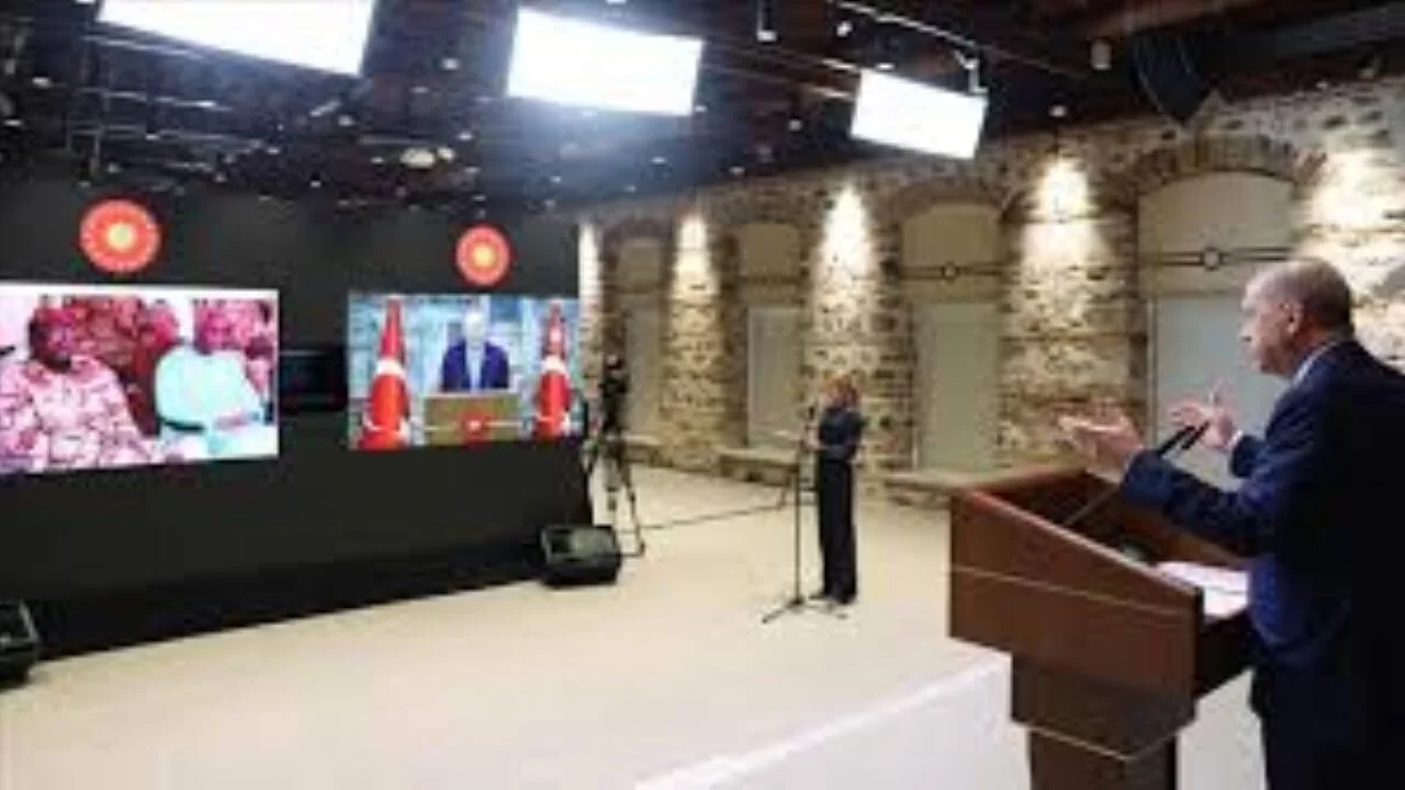 Cumhurbaşkanı Erdoğan, Gine'deki Recep Tayyip Erdoğan Camisi'nin açılış törenine canlı bağlantıyla katıldı