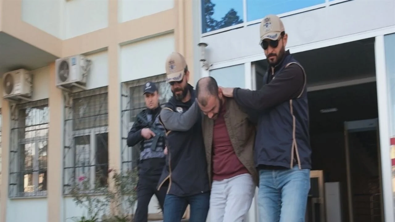 Cumhurbaşkanı ve ailesine hakaretten tutuklandı