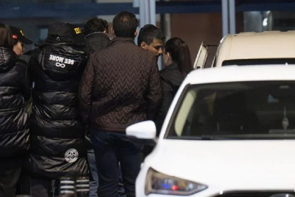Dilan Polat ve eşi gözaltına alındı!