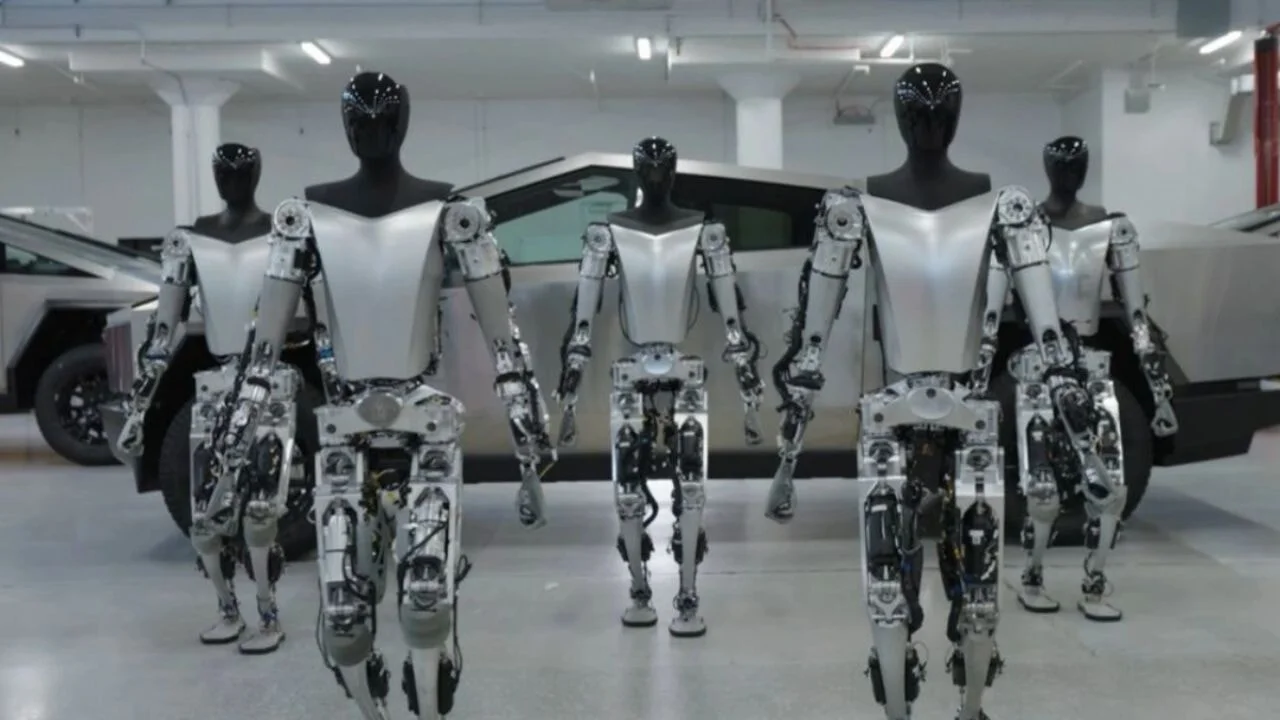 Elon Musk'ın robot ordusu: 2025'te 5.000 Optimus yolda