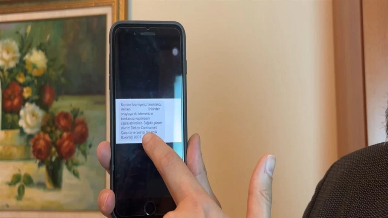 Emeklinin bayram ikramiyesinde tuzak mesaj