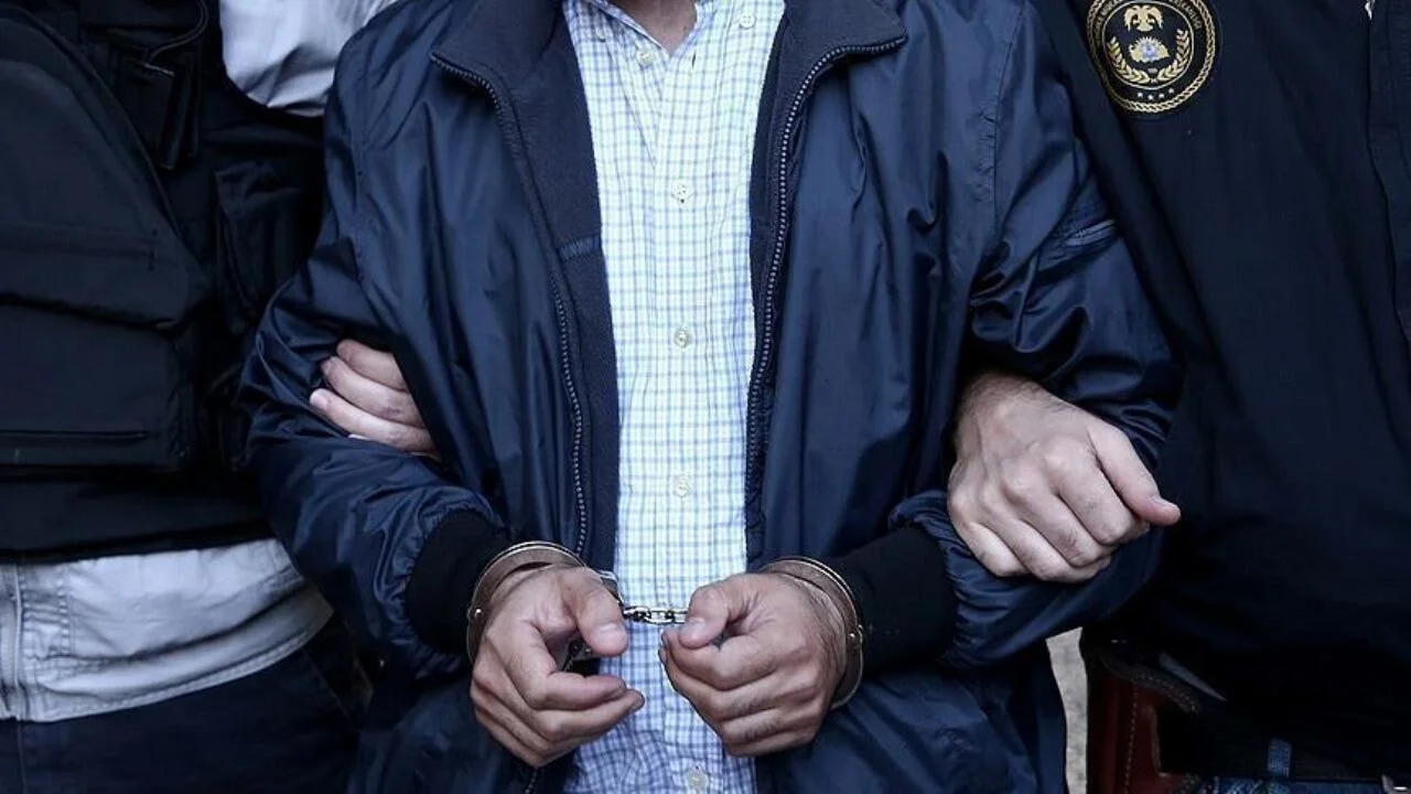 FETÖ'cü eski emniyet müdürü yakalandı