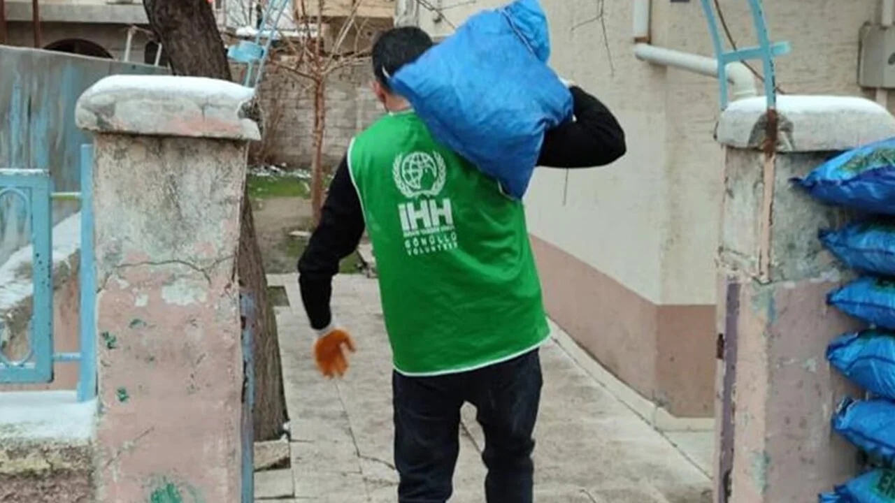 İHH'dan Türkiye'de binlerce kişiye kış yardımı