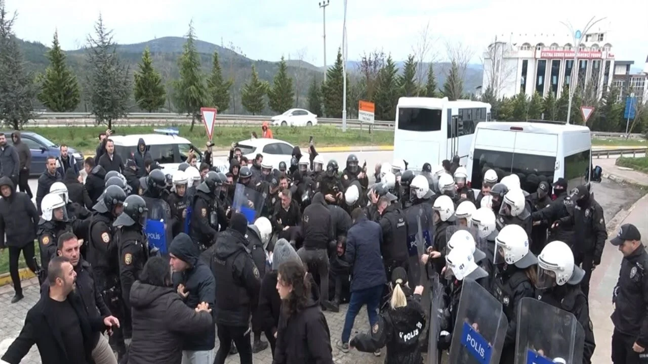 Kocaeli Üniversitesi'ndeki protestoda 6 gözaltı