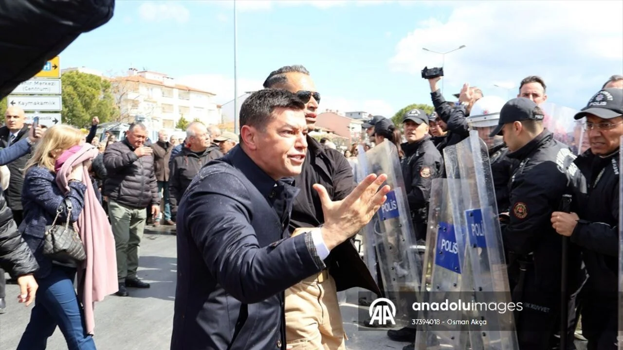 Marmaris Belediye Başkanı Acar Ünlü hakkında soruşturma