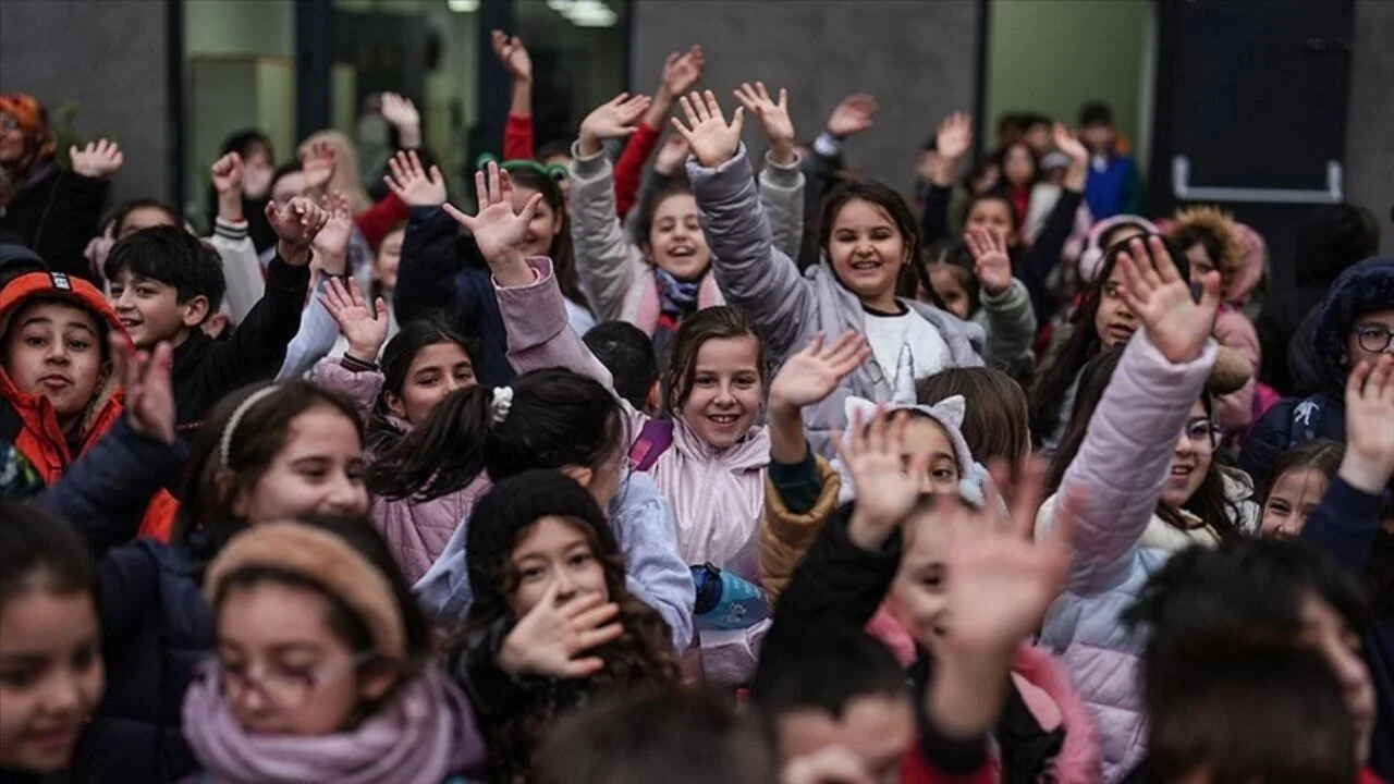 MEB açıkladı! 20 milyon öğrenci için 5 günlük tatil başlıyor